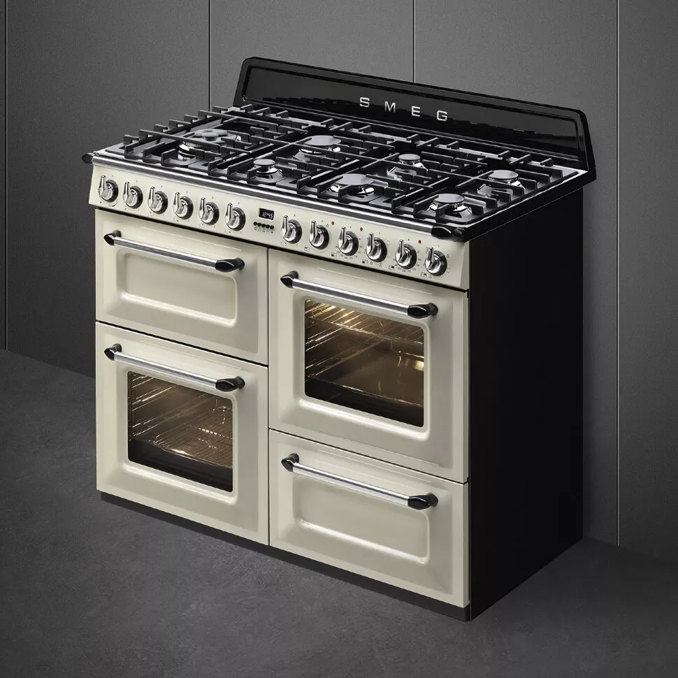 Smeg анонсировал варочные центры с функцией умного приготовления и сенсорным управлением