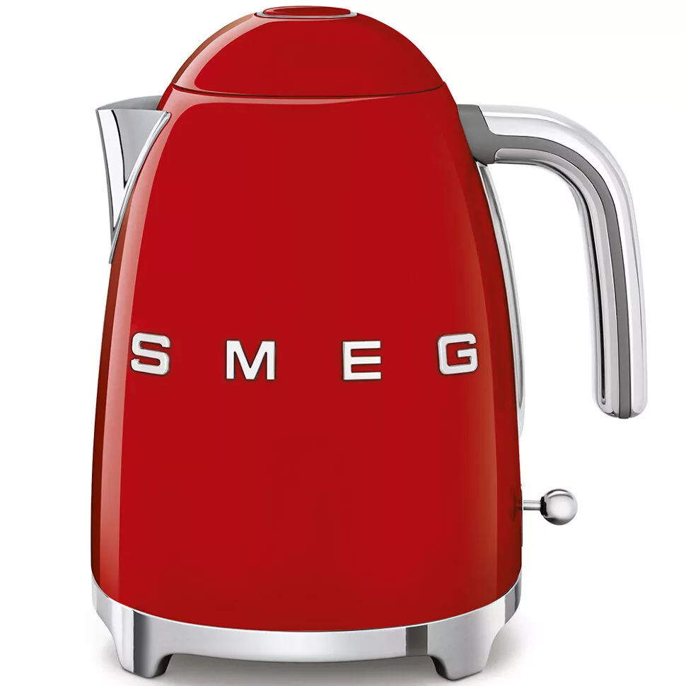  Smeg представляет смарт-чайник с функцией управления через приложение